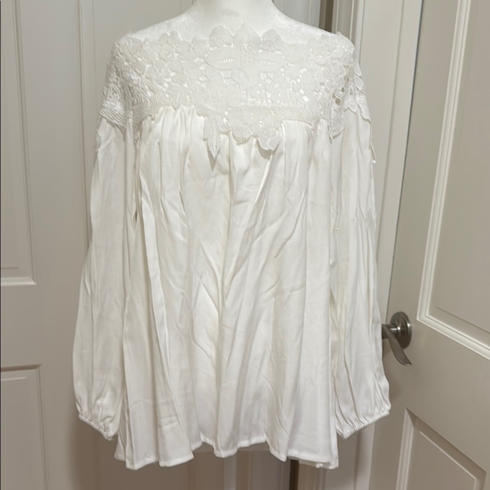 Chic White Blouse with Elegant Detailing